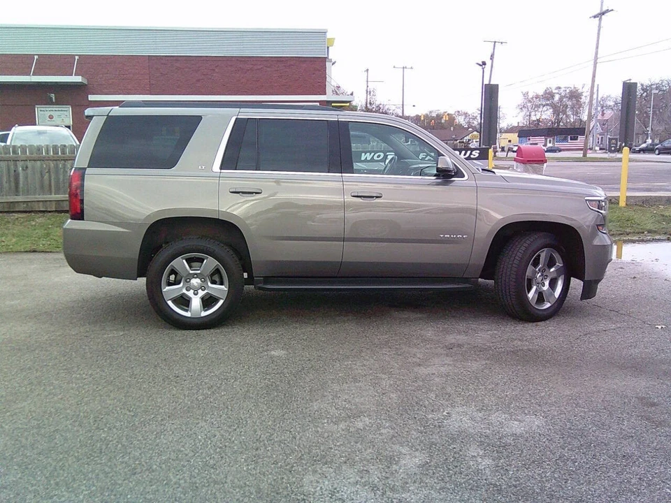 2018 Chevrolet Tahoe 4th Gen - Image 10 of 21