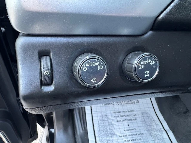 2018 Chevrolet Tahoe 4th Gen - Image 12 of 21