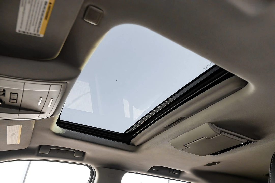 2018 Chevrolet Tahoe 4th Gen - Image 6 of 21