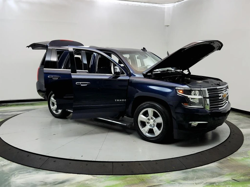 2018 Chevrolet Tahoe 4th Gen - Image 10 of 21