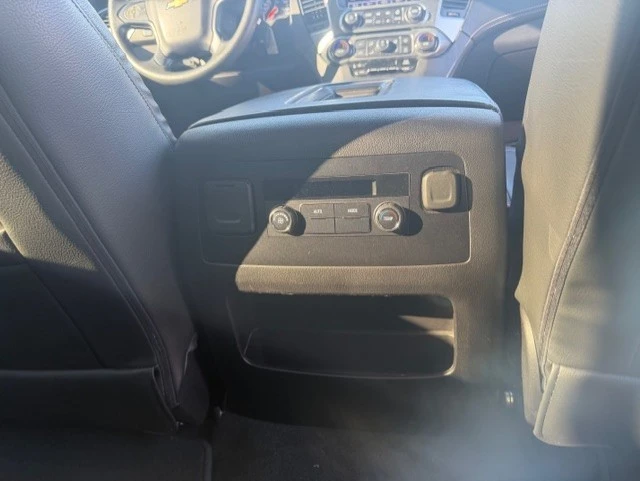 2018 Chevrolet Tahoe 4th Gen - Image 15 of 18