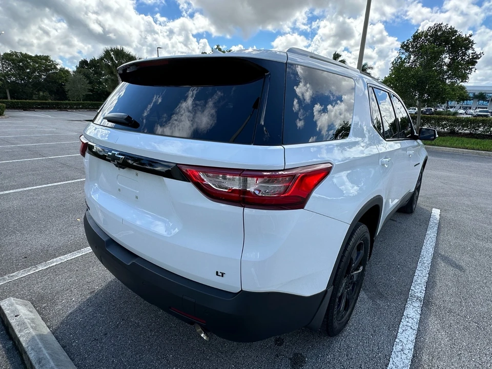 2018 Chevrolet Traverse - Image 9 of 21