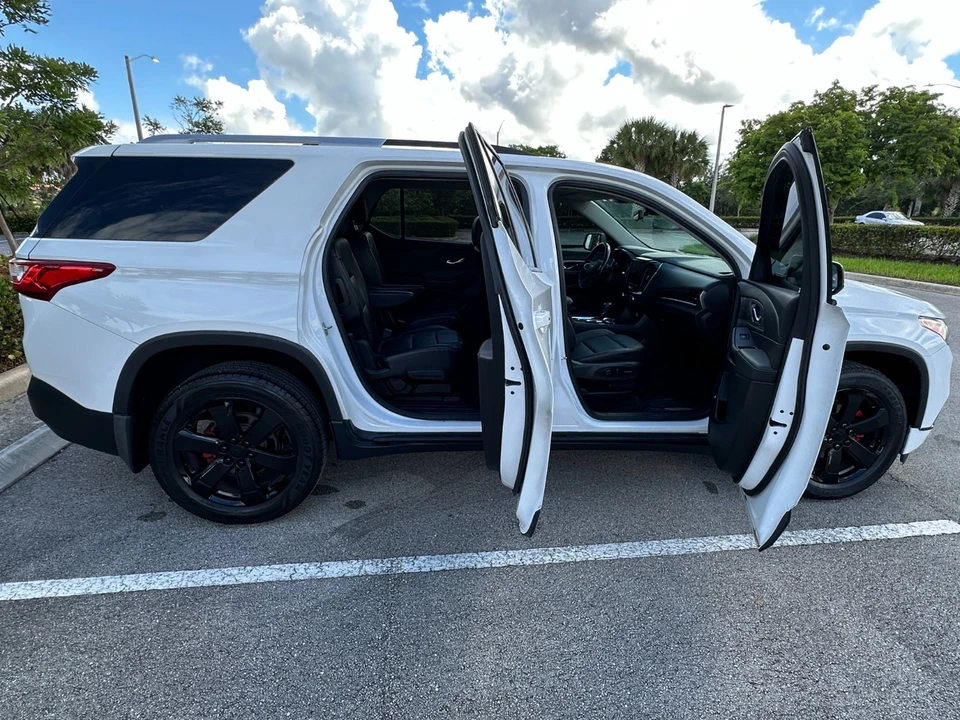 2018 Chevrolet Traverse - Image 17 of 21