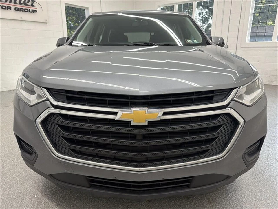 2018 Chevrolet Traverse - Image 2 of 17