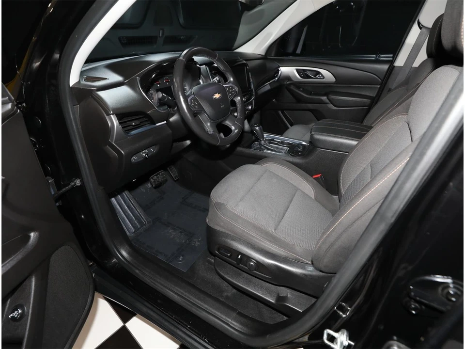 2018 Chevrolet Traverse - Image 3 of 31