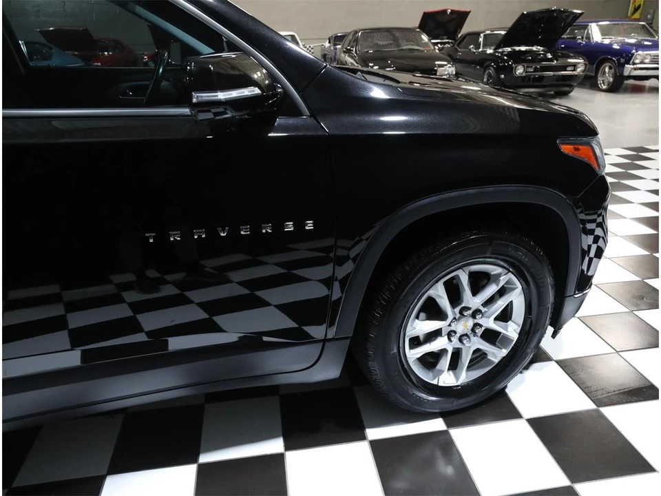 2018 Chevrolet Traverse - Image 15 of 31