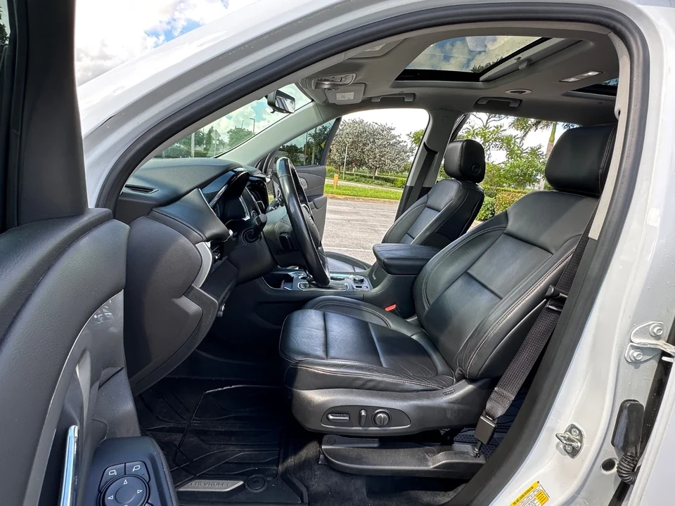 2018 Chevrolet Traverse - Image 12 of 21