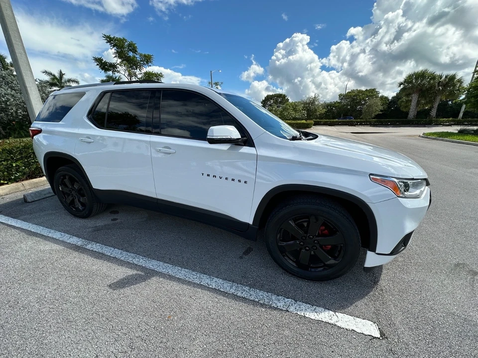 2018 Chevrolet Traverse - Image 2 of 21