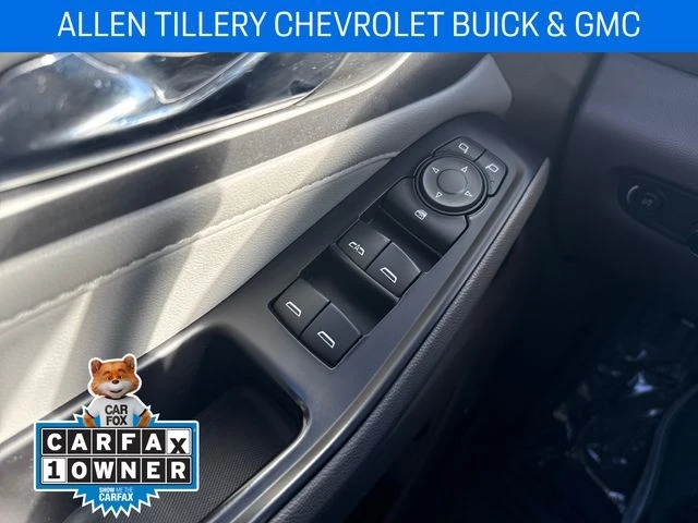 2018 Chevrolet Traverse - Image 2 of 12