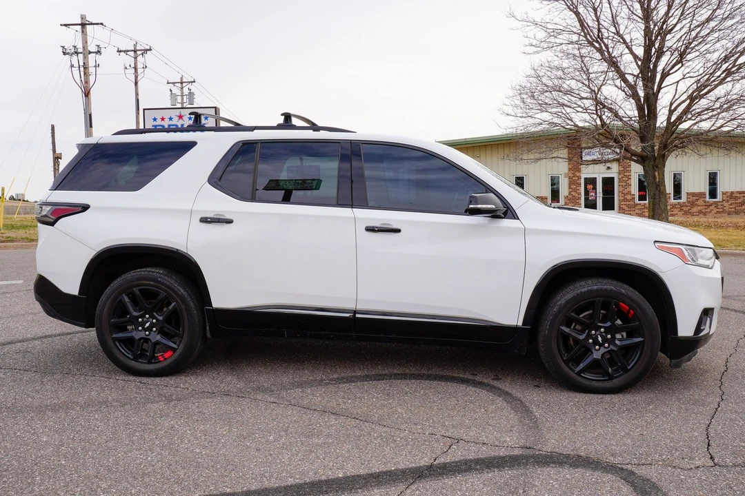 2018 Chevrolet Traverse - Image 2 of 21