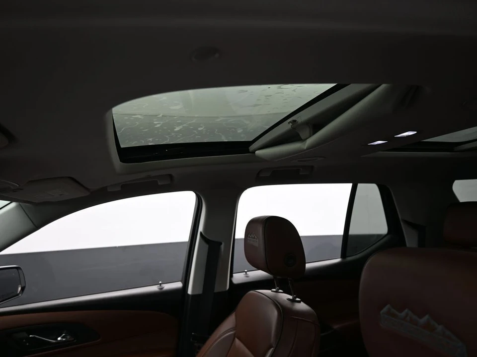 2018 Chevrolet Traverse - Image 11 of 12
