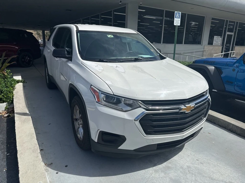 2018 Chevrolet Traverse - Image 2 of 11