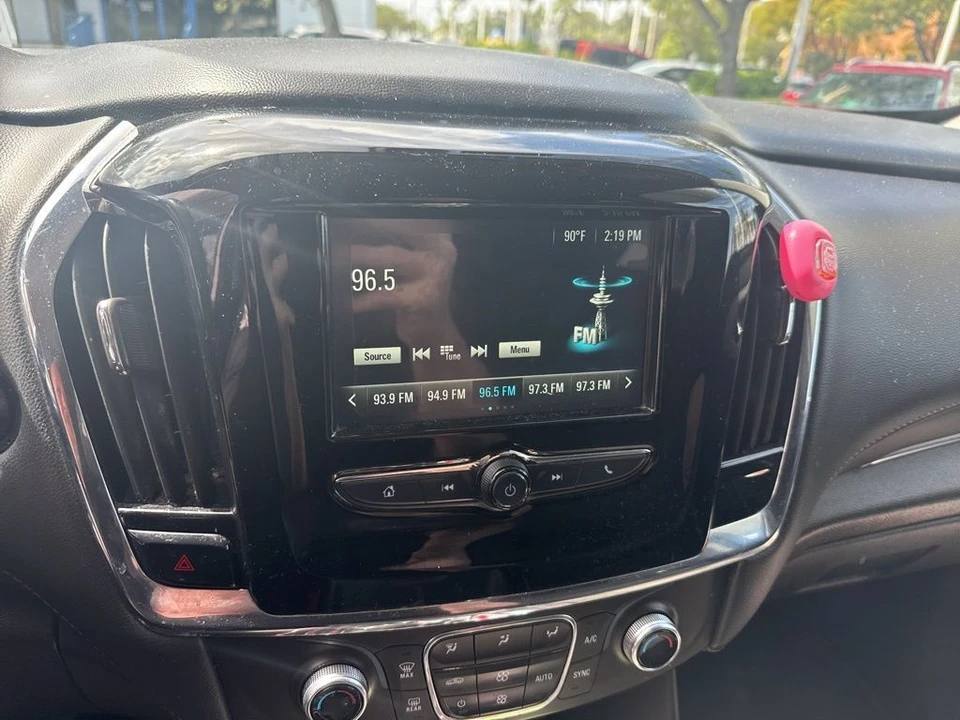 2018 Chevrolet Traverse - Image 8 of 11