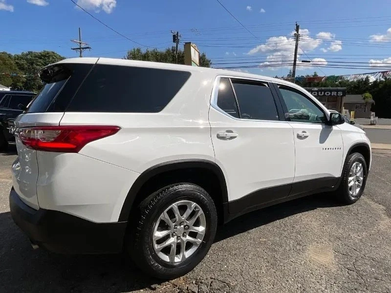2018 Chevrolet Traverse - Image 5 of 12