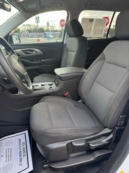 2018 Chevrolet Traverse - Image 10 of 12
