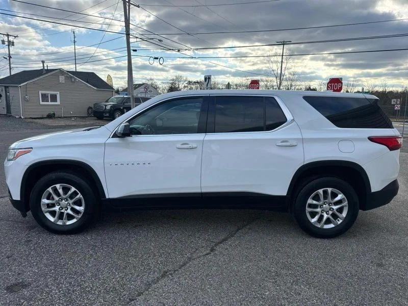 2018 Chevrolet Traverse - Image 2 of 12