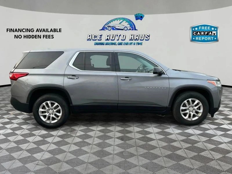 2018 Chevrolet Traverse - Image 8 of 12