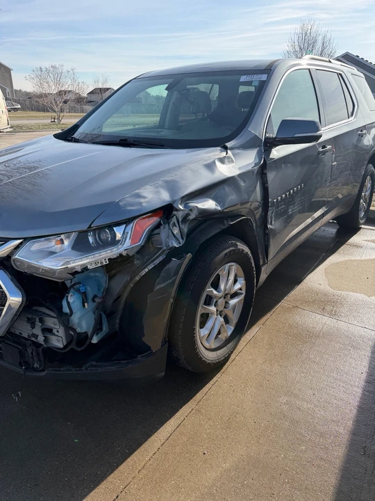 2018 Chevrolet Traverse - Image 2 of 6