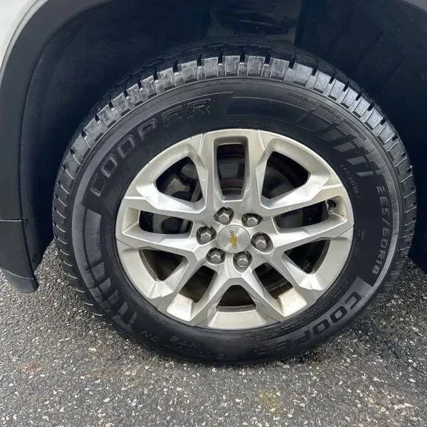 2018 Chevrolet Traverse - Image 8 of 12