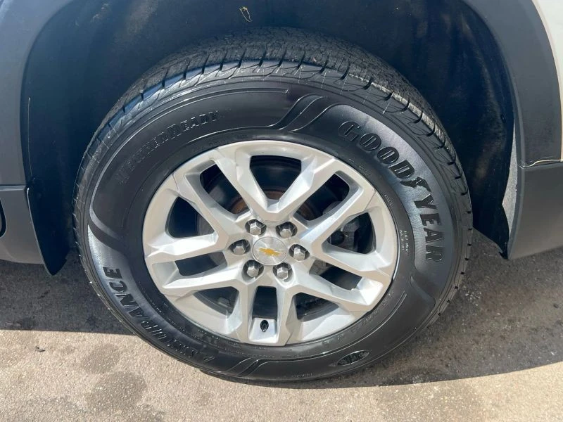 2018 Chevrolet Traverse - Image 11 of 12