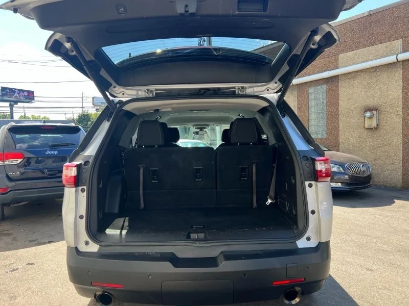 2018 Chevrolet Traverse - Image 10 of 12
