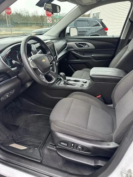 2018 Chevrolet Traverse - Image 9 of 12