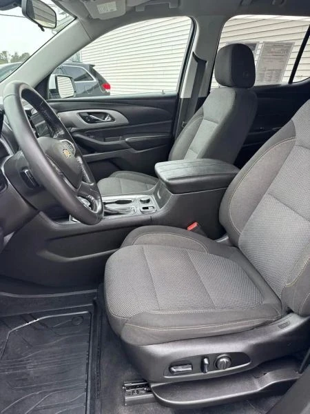 2018 Chevrolet Traverse - Image 10 of 12