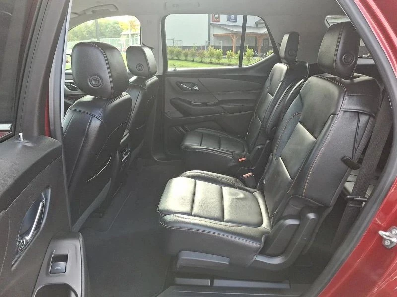 2018 Chevrolet Traverse - Image 10 of 12