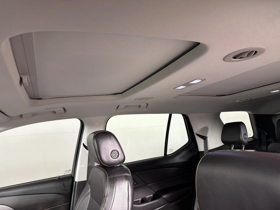 2018 Chevrolet Traverse - Image 14 of 21