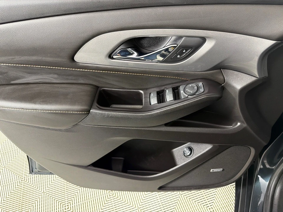 2018 Chevrolet Traverse - Image 11 of 21
