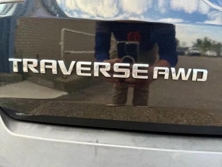 2018 Chevrolet Traverse - Image 10 of 21