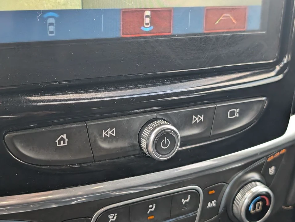 2018 Chevrolet Traverse - Image 20 of 21