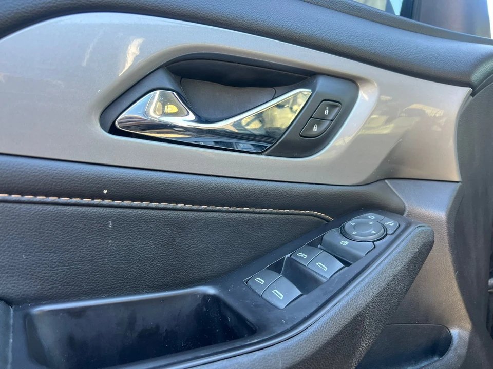 2018 Chevrolet Traverse - Image 11 of 21