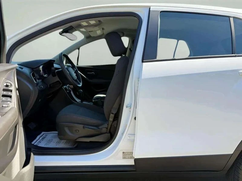 2018 Chevrolet Trax - Image 9 of 12