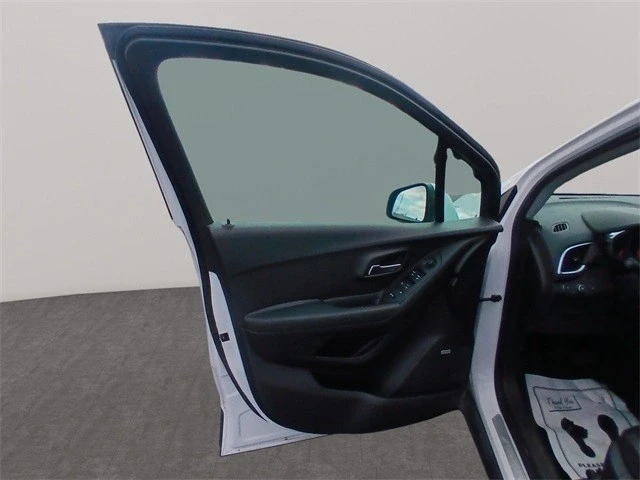 2018 Chevrolet Trax - Image 11 of 21