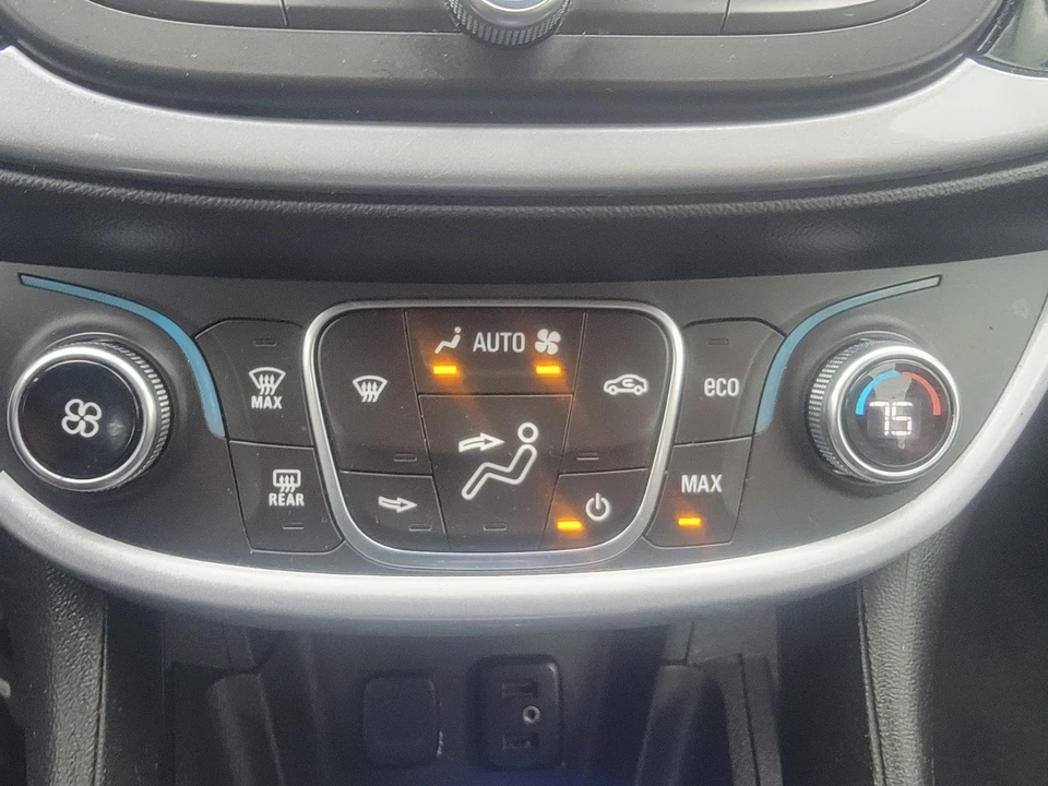 2018 Chevrolet Volt - Image 14 of 17