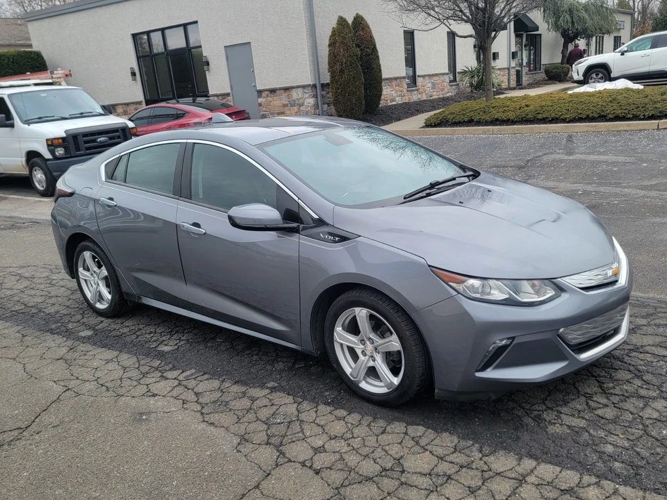 2018 Chevrolet Volt - Image 9 of 17