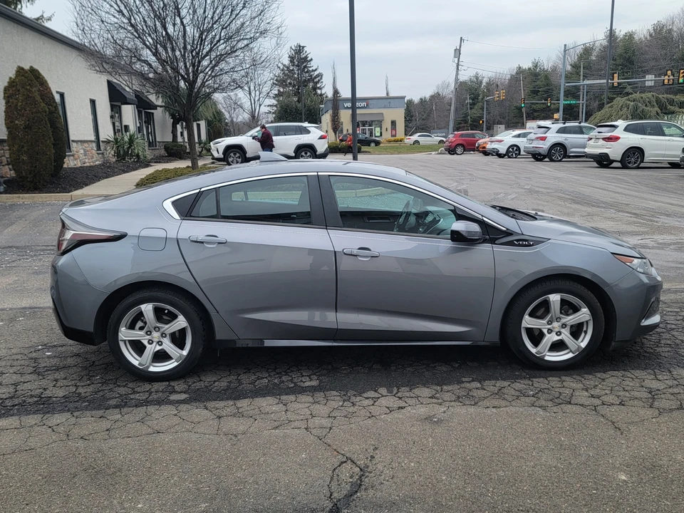 2018 Chevrolet Volt - Image 8 of 17
