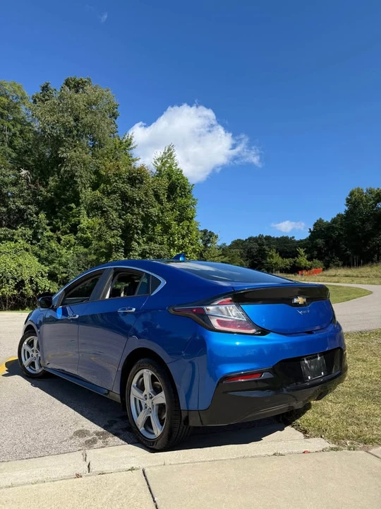 2018 Chevrolet Volt - Image 2 of 20
