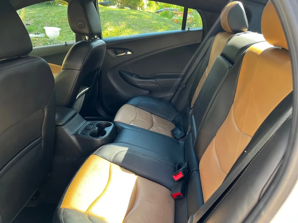 2018 Chevrolet Volt - Image 6 of 7