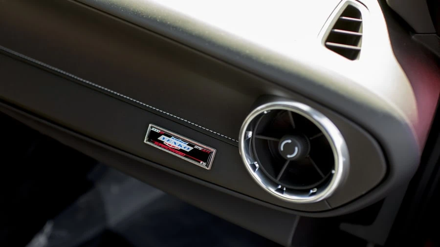 2018 Chevrolet Camaro 6th Gen - Image 19 of 20