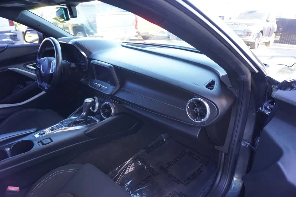2018 Chevrolet Camaro 6th Gen - Image 10 of 20