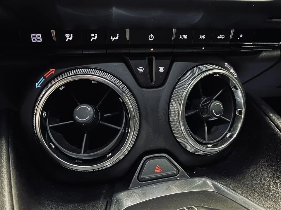 2018 Chevrolet Camaro 6th Gen - Image 15 of 20