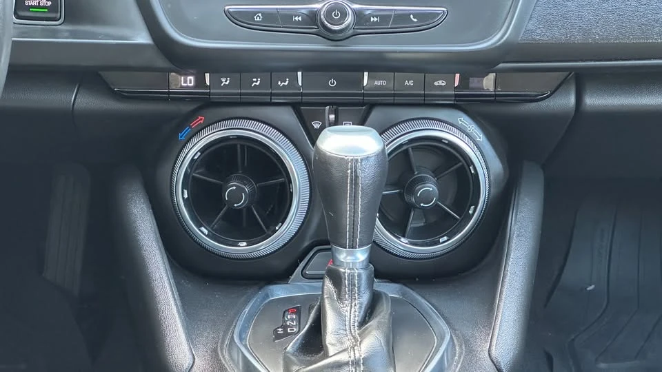 2018 Chevrolet Camaro 6th Gen - Image 10 of 11