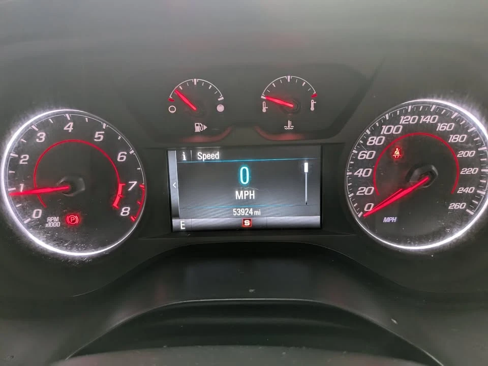 2018 Chevrolet Camaro 6th Gen - Image 11 of 17