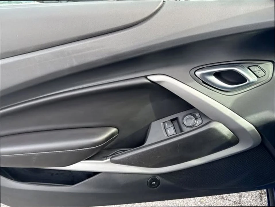 2018 Chevrolet Camaro 6th Gen - Image 15 of 20