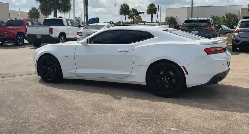 2018 Chevrolet Camaro SS 6th Gen - Image 3 of 5