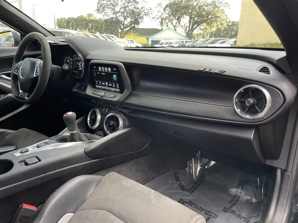 2018 Chevrolet Camaro SS 6th Gen - Image 16 of 17