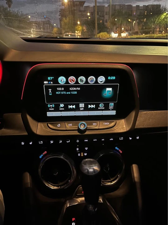 2018 Chevrolet Camaro SS 6th Gen - Image 12 of 15