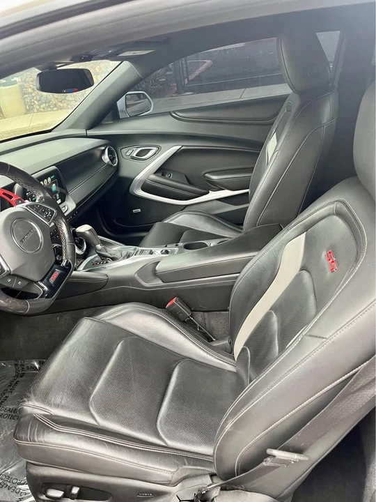 2018 Chevrolet Camaro SS 6th Gen - Image 8 of 15